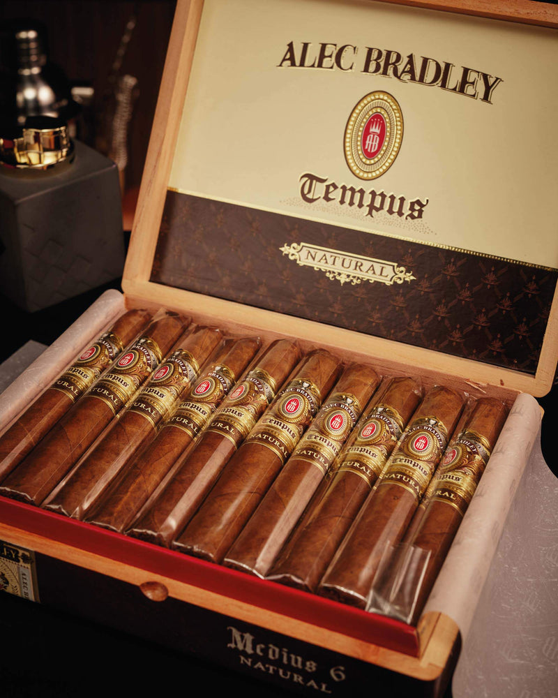 Alec Bradley Tempus Natural Medius 6 Toro