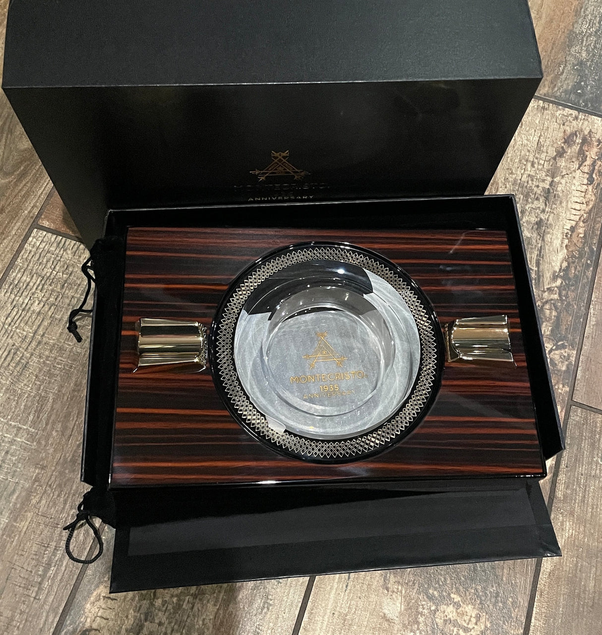 Montecristo 1935 Anniversary Tesoro De Oro Ashtray